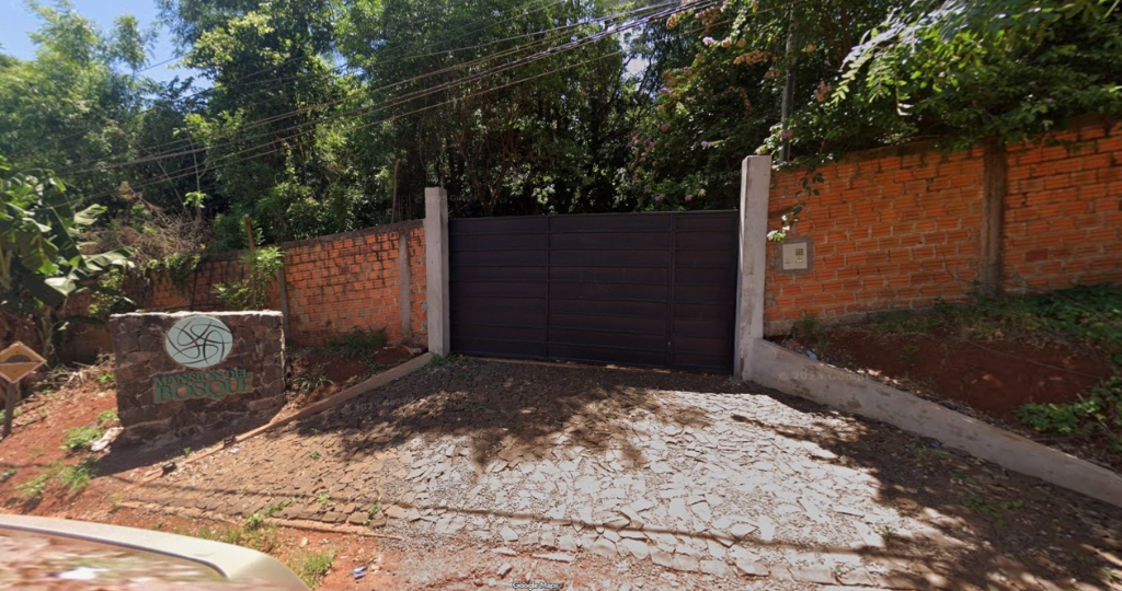 Entrada Mansion del Bosque